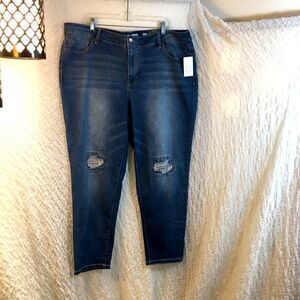 Avenue "Skinny" Blue Distressed Size Jeans Size 24A